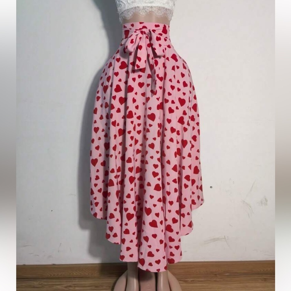 Heart Patterned Pink Skirt Medium